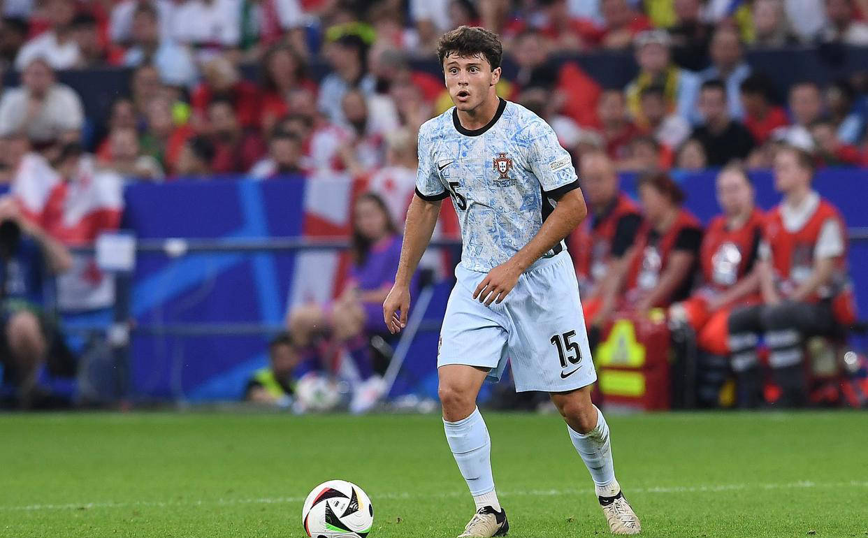 曼城迎CBA常规赛关键赛；集结日内部沟通；引发热议；球队文化再被提及 -友博网站