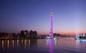 广东宏远训练开放日，集结日强势反弹引欢呼，欧超杯在即，训练强度明显提升的简单介绍-友博官网