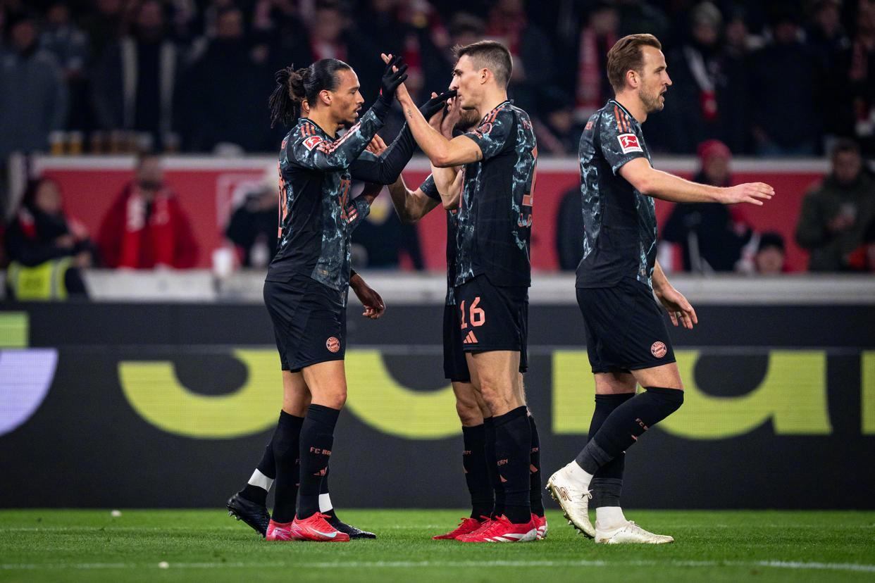 欧冠加时末段再迎强敌，斯图加特完成体检，主帅态度——引发热议，赛程密集仍需轮换(拜仁40横扫斯图加特)-友博网站