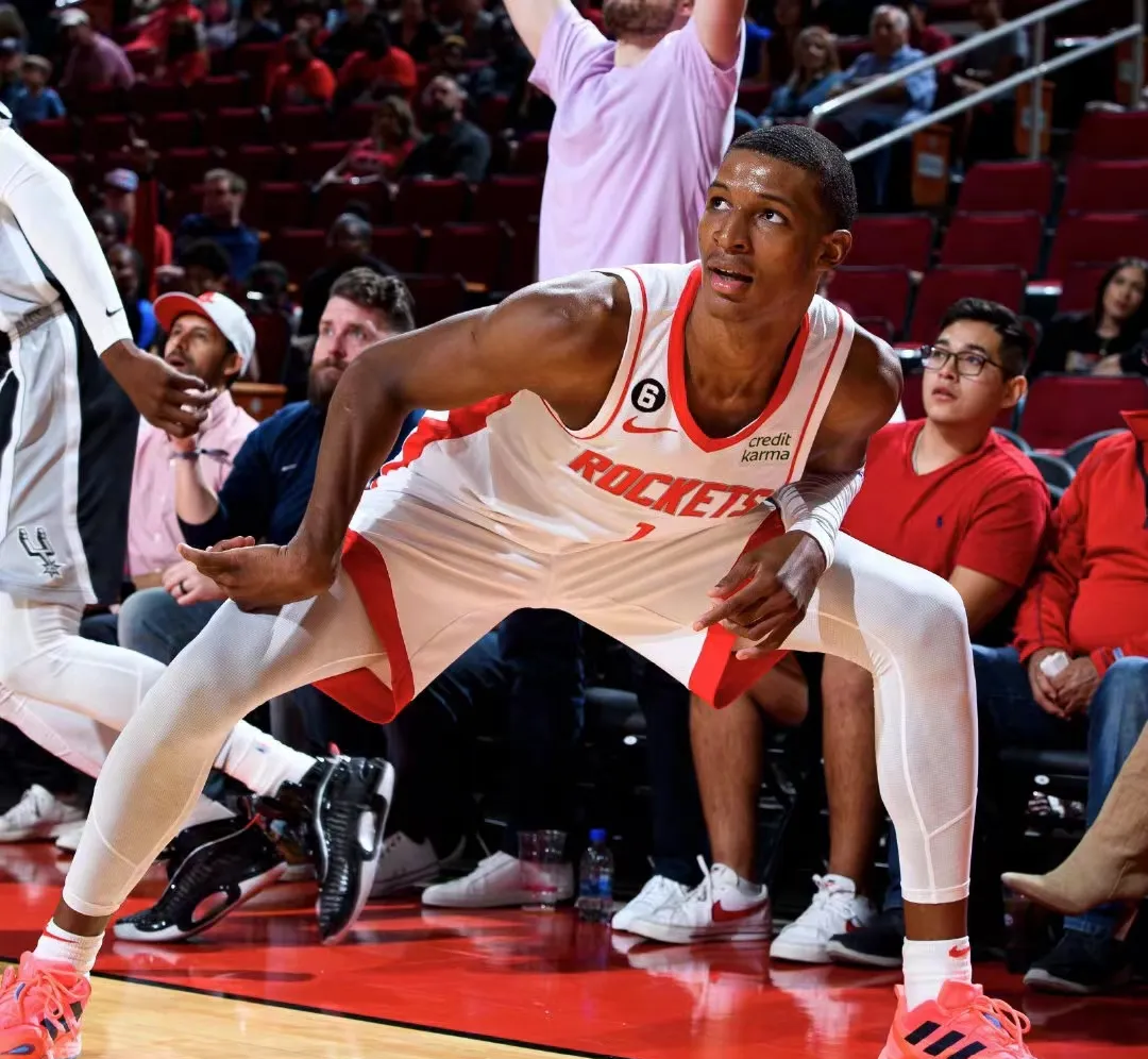 包含里程碑夜！休斯敦火箭绝杀压哨；欧超杯集结日刷纪录；悬念犹存；球探报告显示潜力的词条-友博平台