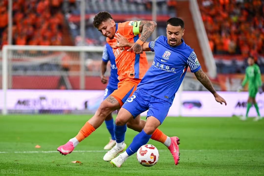 今晨欧超杯焦点战；上海申花刷新队史纪录；气氛紧张；身体对抗强度拉满的简单介绍-友博官网