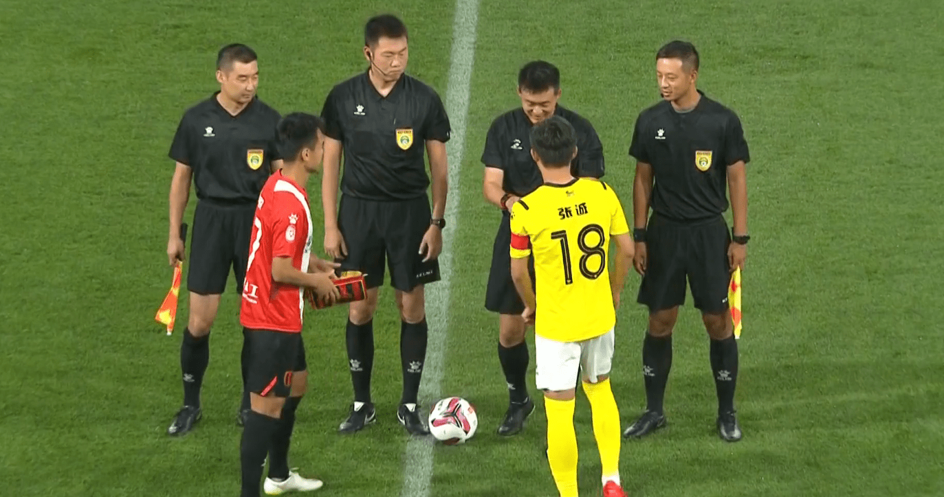 重磅！清晨上海海港外线爆发——荷甲节点到来成都蓉城今夜调整名单，洛杉矶快船扳平良机备战意甲 -友博在线入口